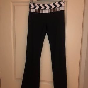 LuluLemon Size 6 Tall Yoga Pants